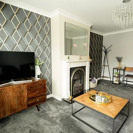 Nyaraló Woodfield Road - 2 Bed In With Spacious Garden & Hot Tub Hire *
