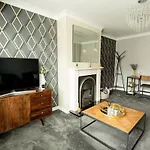 بيت للعطل Woodfield Road - Two Bed In With Cosy Living Fire. *