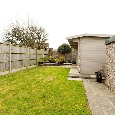 Woodfield Road - Two Bed In With Cosy Living Fire. בית נופש *