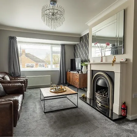 Holiday home Woodfield Road - Two Bed In With Cosy Living Fire.